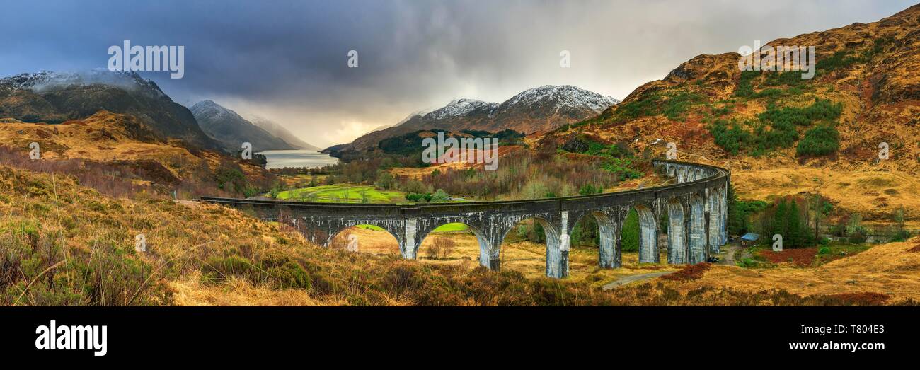 Glenfinnan Viaduct, Loch Shiel, West Highland Line, Glenfinnan, Highland, Lochaber, Schottland, Vereinigtes Königreich Stockfoto