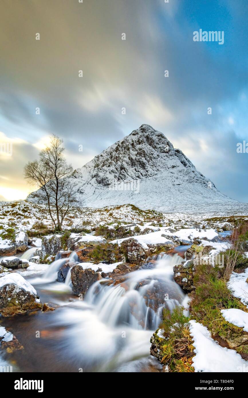 Stob Dearg, Fluss Coe, Buachaille Etive, Buachaille Etive Mor, Glen Coe, Highlands, Schottland, Vereinigtes Königreich Stockfoto