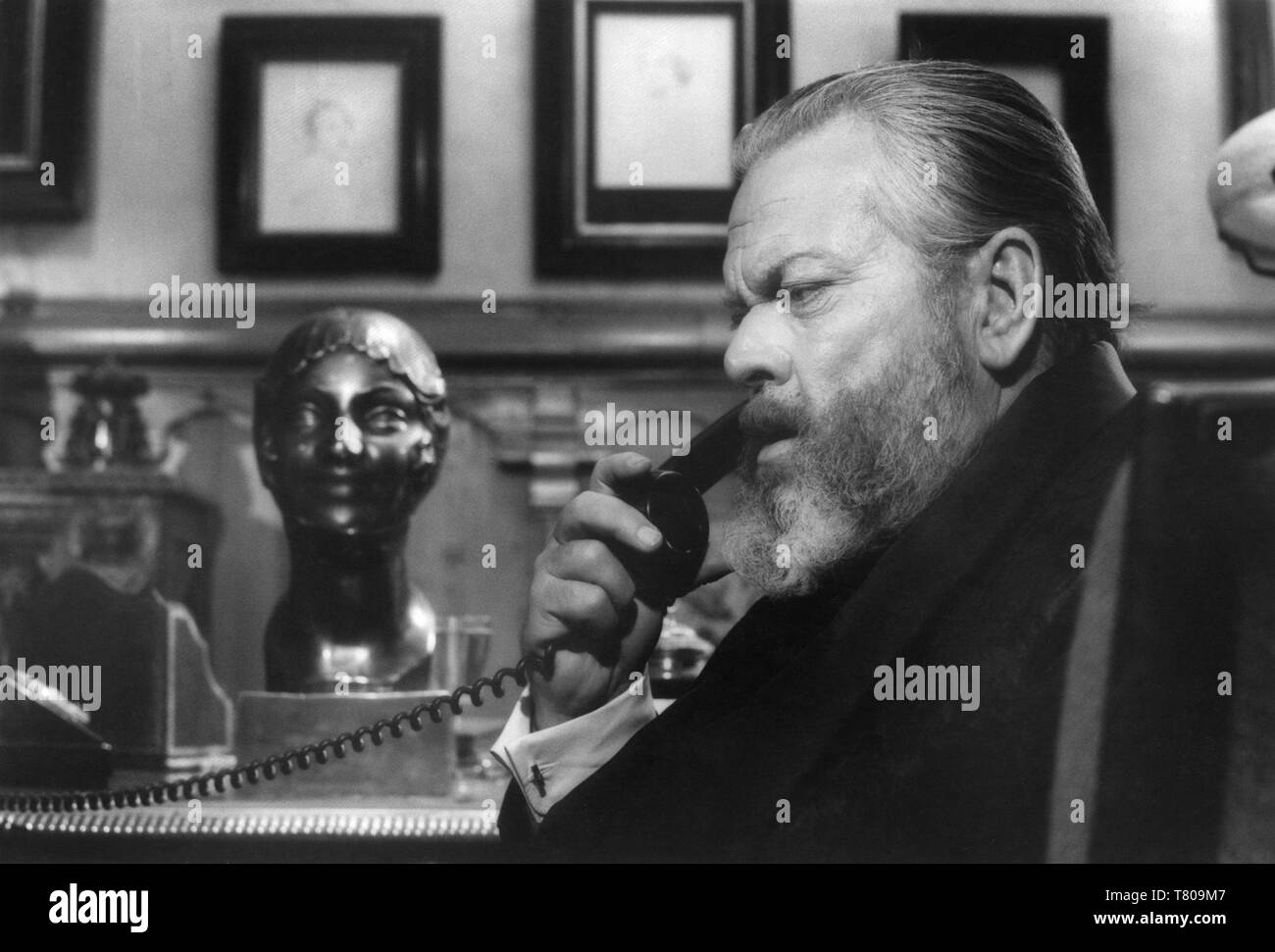 Orson Welles als Multimillionär despot Theo Van Horn ZEHN TAGE WUNDER/LA JAHRZEHNT PRODIGIEUSE Direktor 1971 Claude Chabrol Artedis/Les films de La Boetie/Euro International Film (EIA)/Parafrance Filme Stockfoto