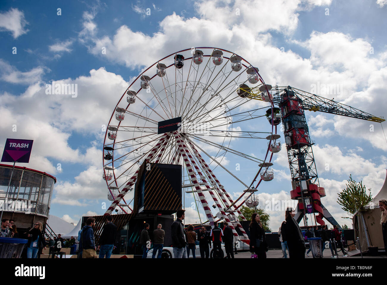 Amsterdam, Nordholland, Niederlande. 9. Mai, 2019. Ein Rad Fähre von Porsche während der Konferenz gesehen. Die 14. Ausgabe des Tnw-Konferenz in Amsterdam war an der NDSM-Werft, ein kreatives Zentrum für Künstler und Unternehmer eingeweiht. Gegründet und veranstaltet jährlich in Amsterdam in den nächsten Web Conference ist eine der führenden Veranstaltungen für On-line-Geschäfte und Vordenker, die die neuesten Innovationen in der online-Welt zu entdecken. Die Teilnehmer haben die Möglichkeit, international renommierte Referenten zu hören, erfüllen die heißesten Startups, erfahren Sie mehr über Best Practices und helfen, vorauszusagen, Disc Stockfoto