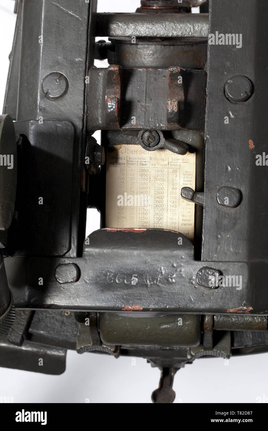 SERVICE WAFFEN, Deutschland bis 1945, MG42 machine gun Schlitten, Zweiter Weltkrieg, Stativ, Editorial-Use - Nur Stockfoto