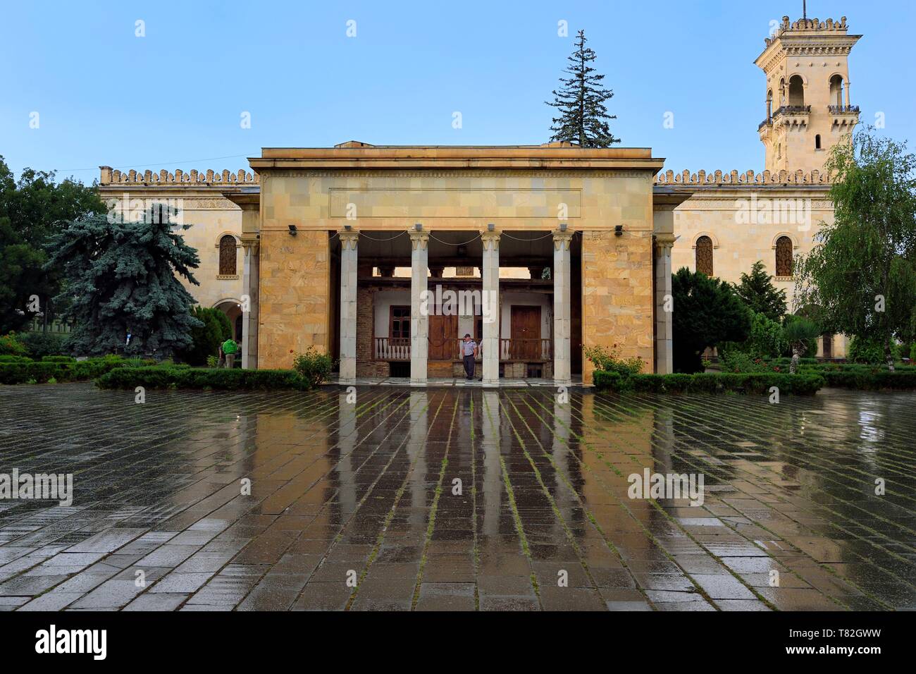 Georgien, Shida Kartli, Gori, Heimatstadt von Joseph Stalin, der Geburtsort von Stalin in seinem Fall mit der Stalin Museum im Hintergrund Stockfoto