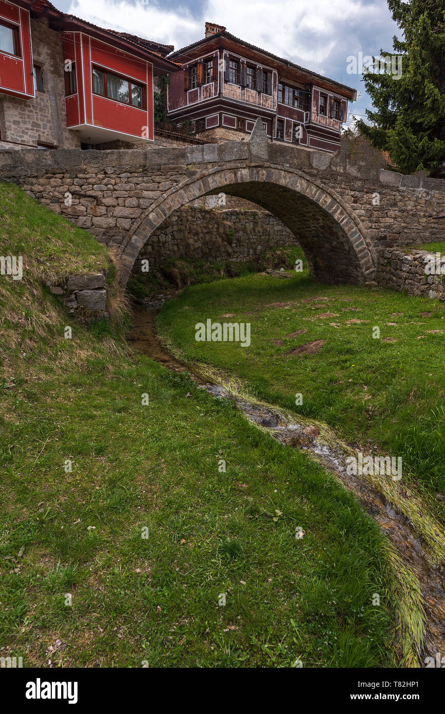 Koptivshtitsa, Bulgarien - 21 April 2019: Die steinerne Brücke, wo der erste Schuss des Aufstandes 1876 gefeuert wurde, die meisten Kalachev Stockfoto