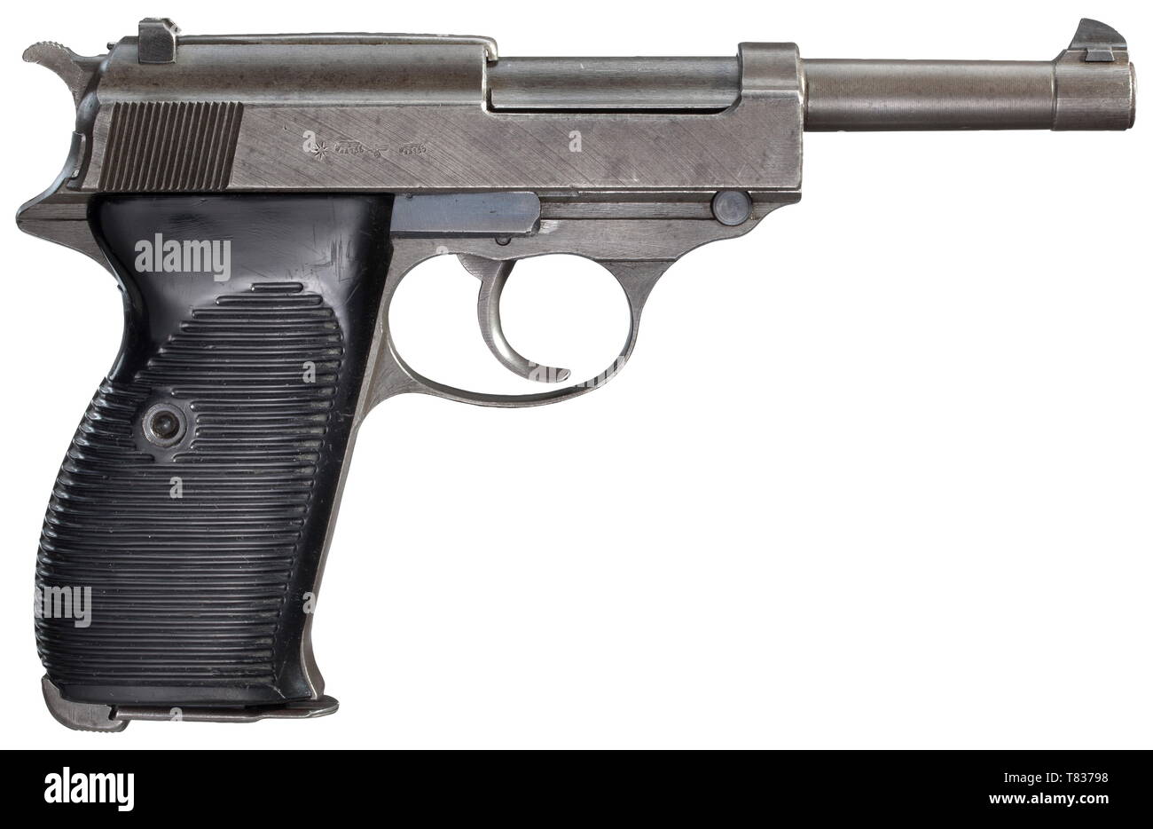 Mauser P 38 mit FN Folie 'ac 43', phosphatiert Cal. 9 mm Parabellum, nein. 7632 e. Übereinstimmende Nummern. Spiegel - wie der Bohrung. Produktion ca. März 1945. Akzeptanzzeichen eagle/WaA 135 auf großen Teilen. Schieben Sie bereits codiert" AC 43' für Walther, auf der rechten Seite zusätzliche Sternchen. FN Lieferung aus dem besetzten Belgien Mauser statt Walther, um Ihre materielle Mängel der letzten Monate zu erleichtern. Trigger und Sicherheit mit Akzeptanzzeichen eagle/359 als Teile von Walther. Die komplette original, hellgrau Phosphatieren einschließlich Barrel, teilweise, Additional-Rights - Clearance-Info - Not-Available Stockfoto