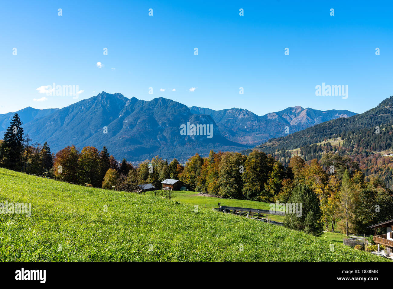 Wamberg in der Nähe von Garmisch ist Deutschlands höchstgelegene Dorf. Stockfoto