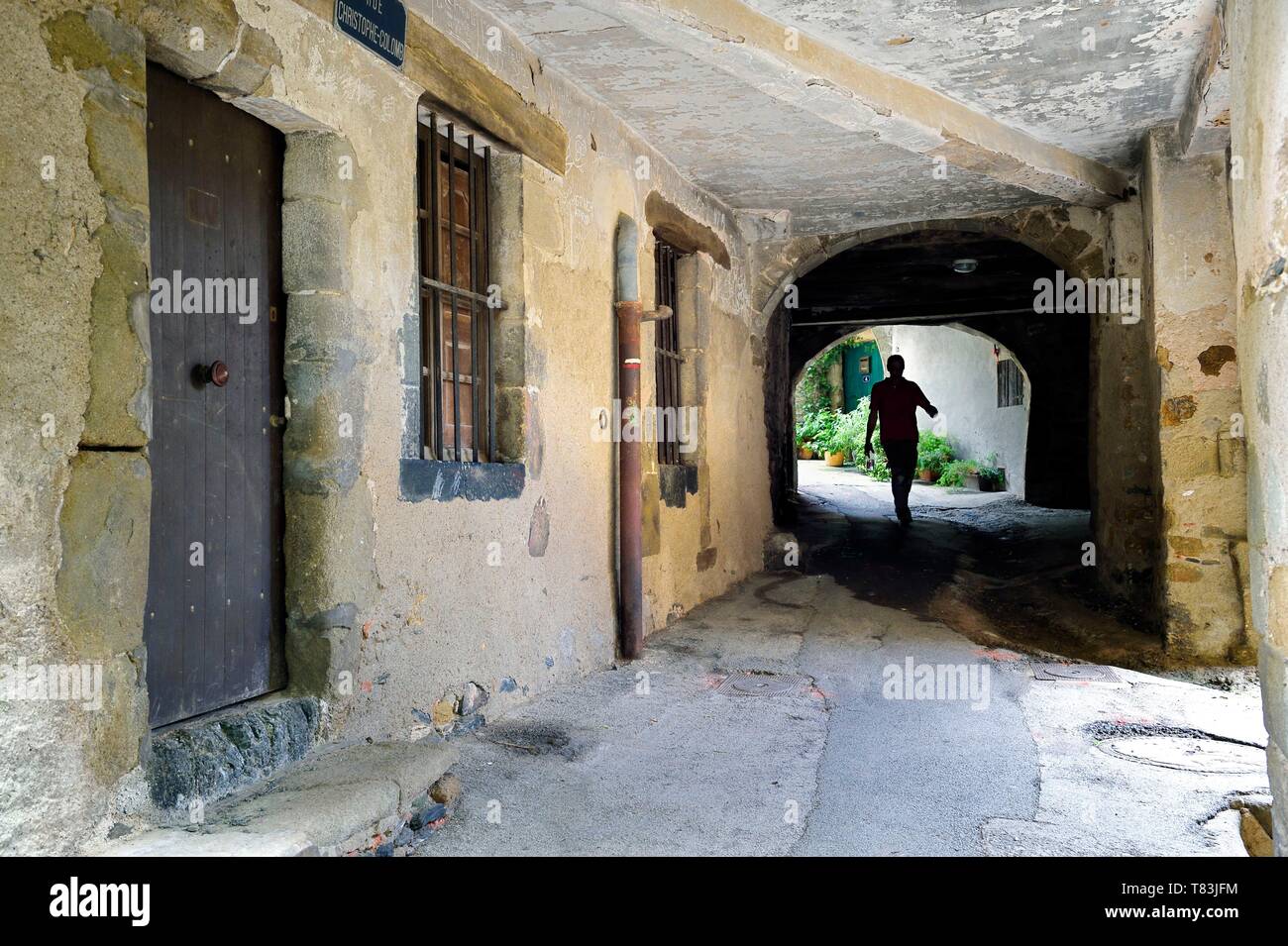 Frankreich, Var, Massif des Maures, Collobrieres, 14. Jahrhundert Passage unter ein Haus in der rue Christophe Colomb Stockfoto