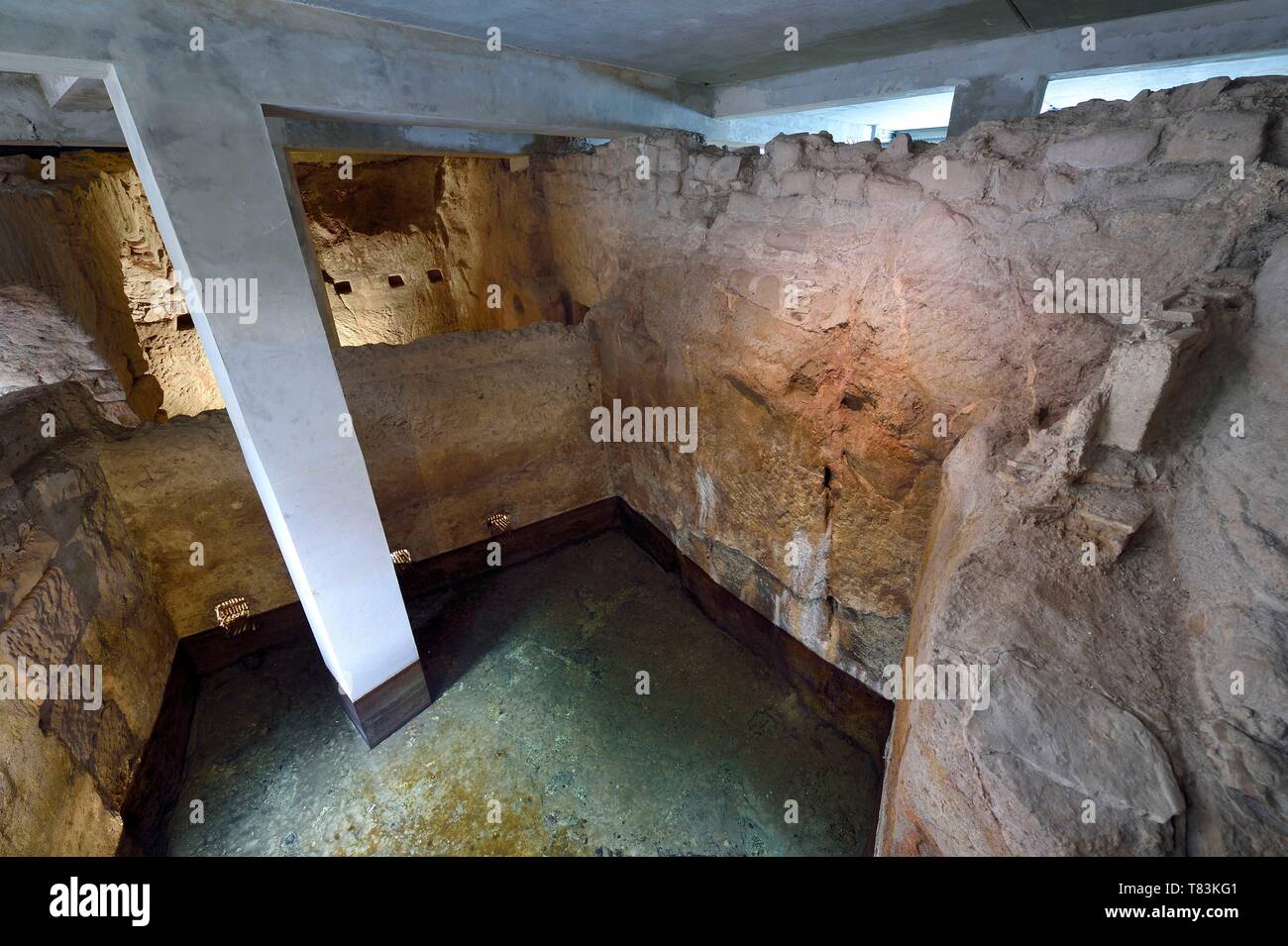 Frankreich, Var, Frejus, Forum Julii, der Krypta der Fischteich und die Wasserversorgung aus der Römerzeit, der filter Becken Stockfoto