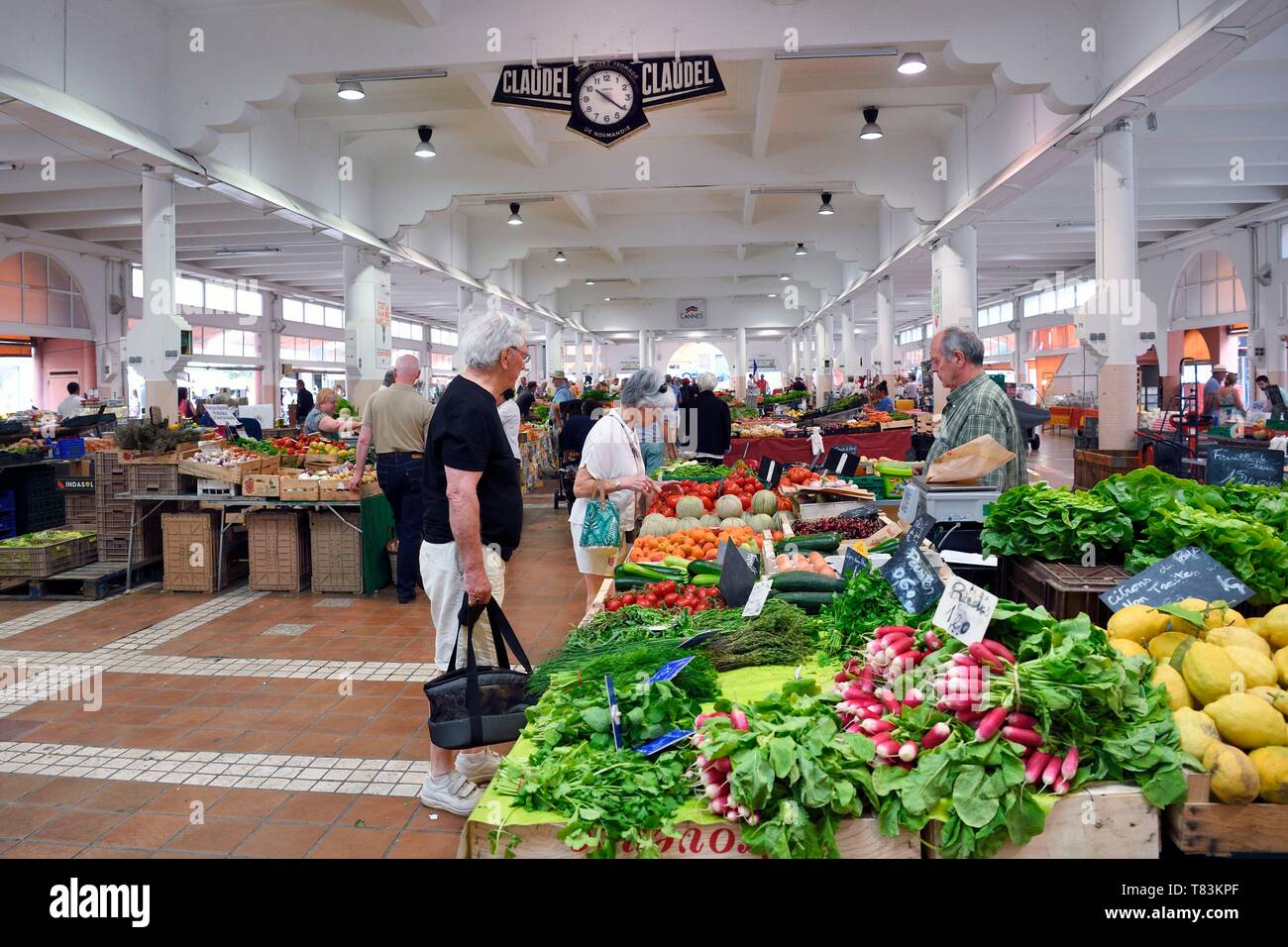 Frankreich, Alpes-Maritimes Cannes, Forville Markt Stockfoto