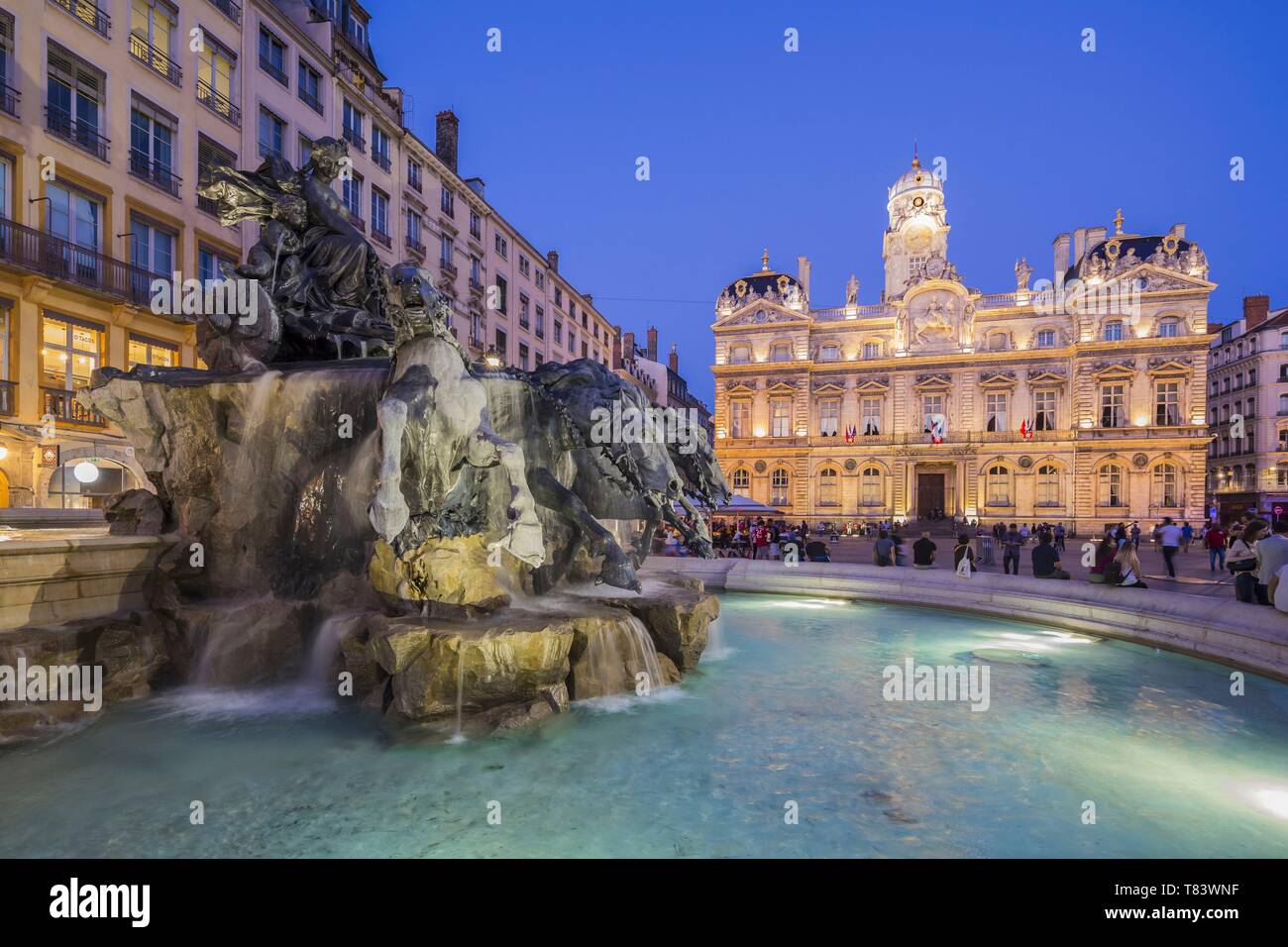 Frankreich, Rhone, Lyon, historische Stätte Weltkulturerbe von UNESCO, Place des Terreaux, Rathaus, Bartholdi Brunnen Stockfoto