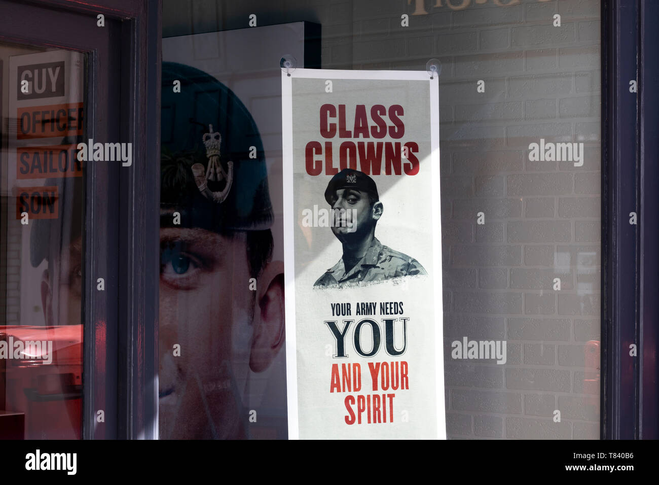 Ihre Armee braucht Sie und Ihr Geist Poster in der Armee des Amtes für Personalauswahl der Fenster, das Karriere Informationen und Beratung Stockfoto