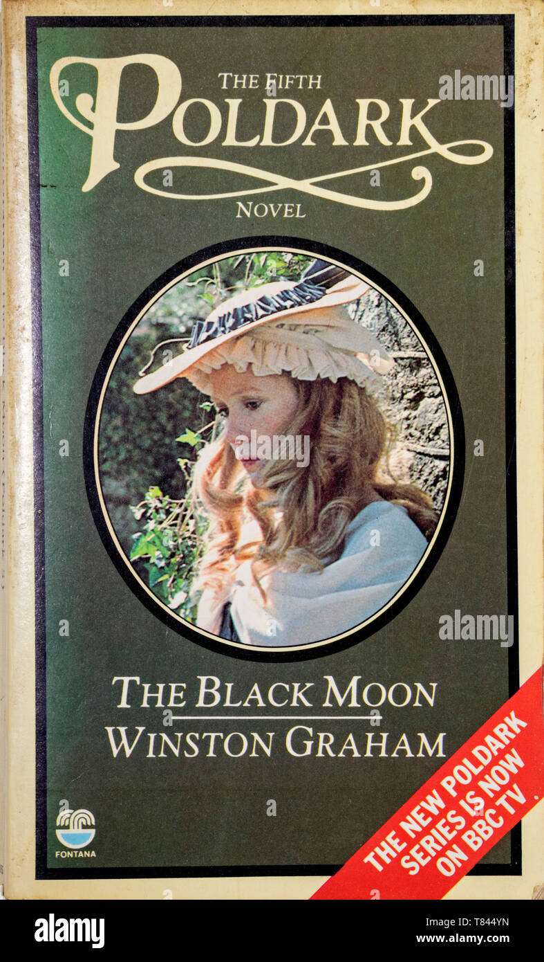 Die fünfte Poldark Roman "Der schwarze Mond" von Winston Graham mit Jane Wymark als Morwenna Whitworth an der vorderen Abdeckung. Stockfoto