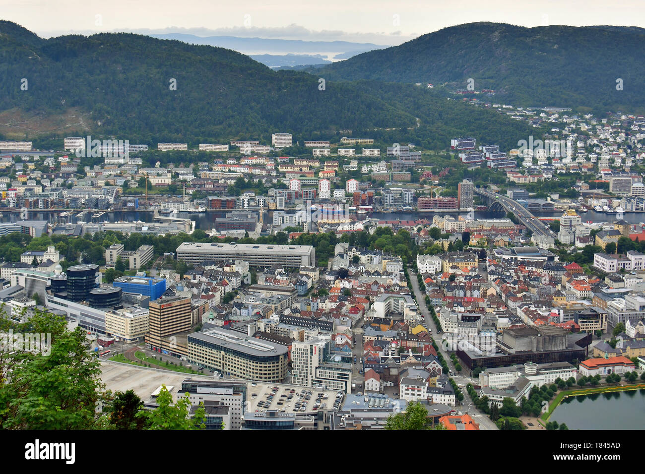 Blick auf Bergen von Mount Floyen, Bergen, Norwegen, Skandinavien, Europa Stockfoto