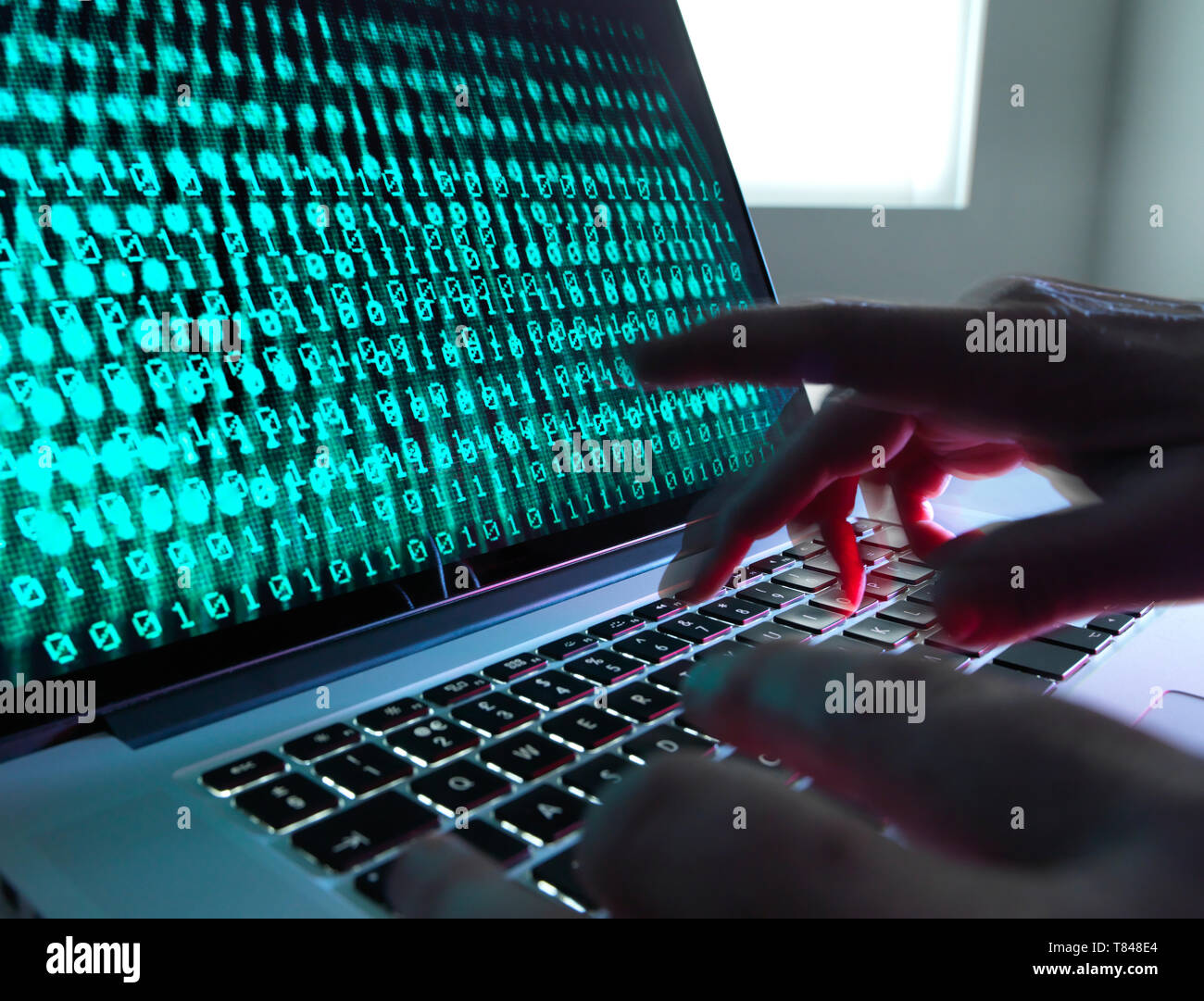 Internetkriminalität, Laptop, gehackt Stockfoto