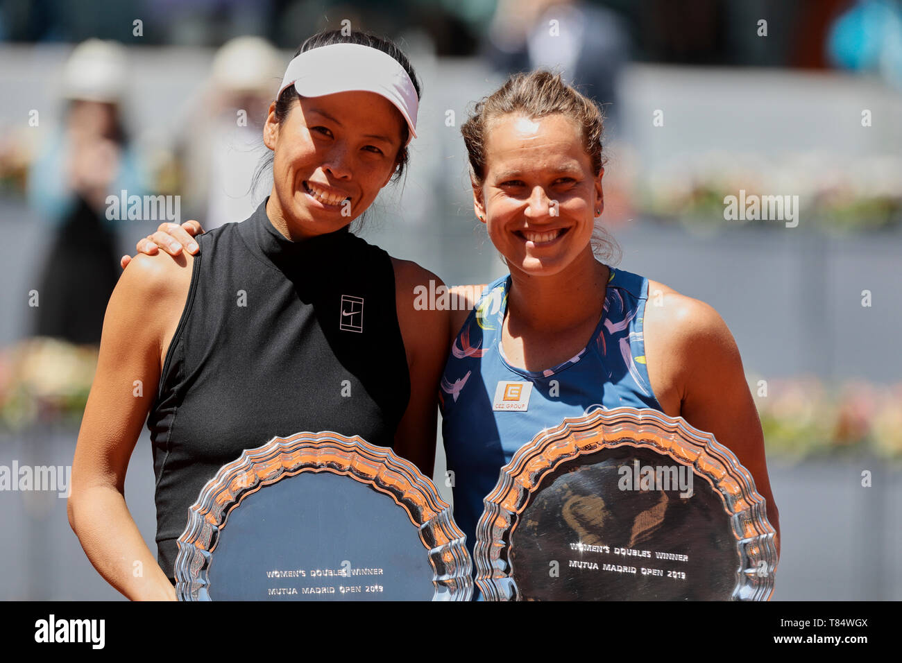 Madrid, Spanien. 11. Mai 2019. Su-Wei Hsieh (L) und Barbora Strycova (R) während der Mutua Madrid Open Masters Match am Tag acht gesehen an Caja Magica in Madrid. Credit: SOPA Images Limited/Alamy leben Nachrichten Stockfoto