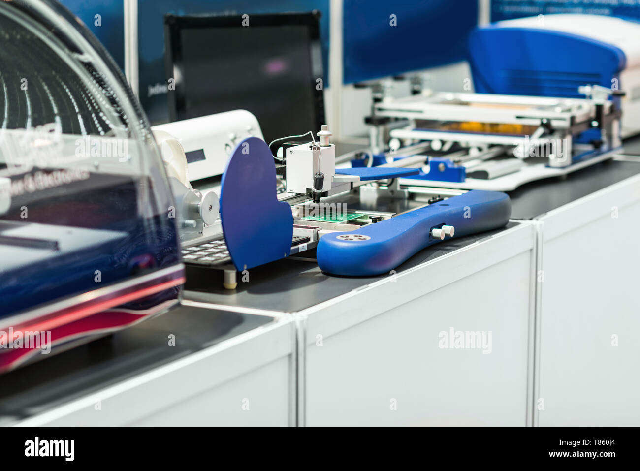 Zusammenbauen der Geräte Stockfoto