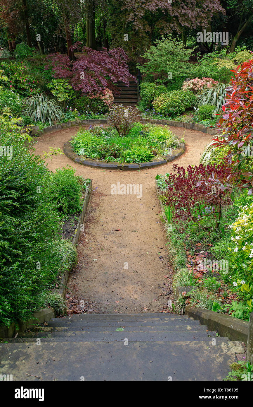 Reich verzierte Sunken Garden an denzell Haus und Gärten, Dunham Rd, Bowdon, Trafford, Greater Manchester Stockfoto