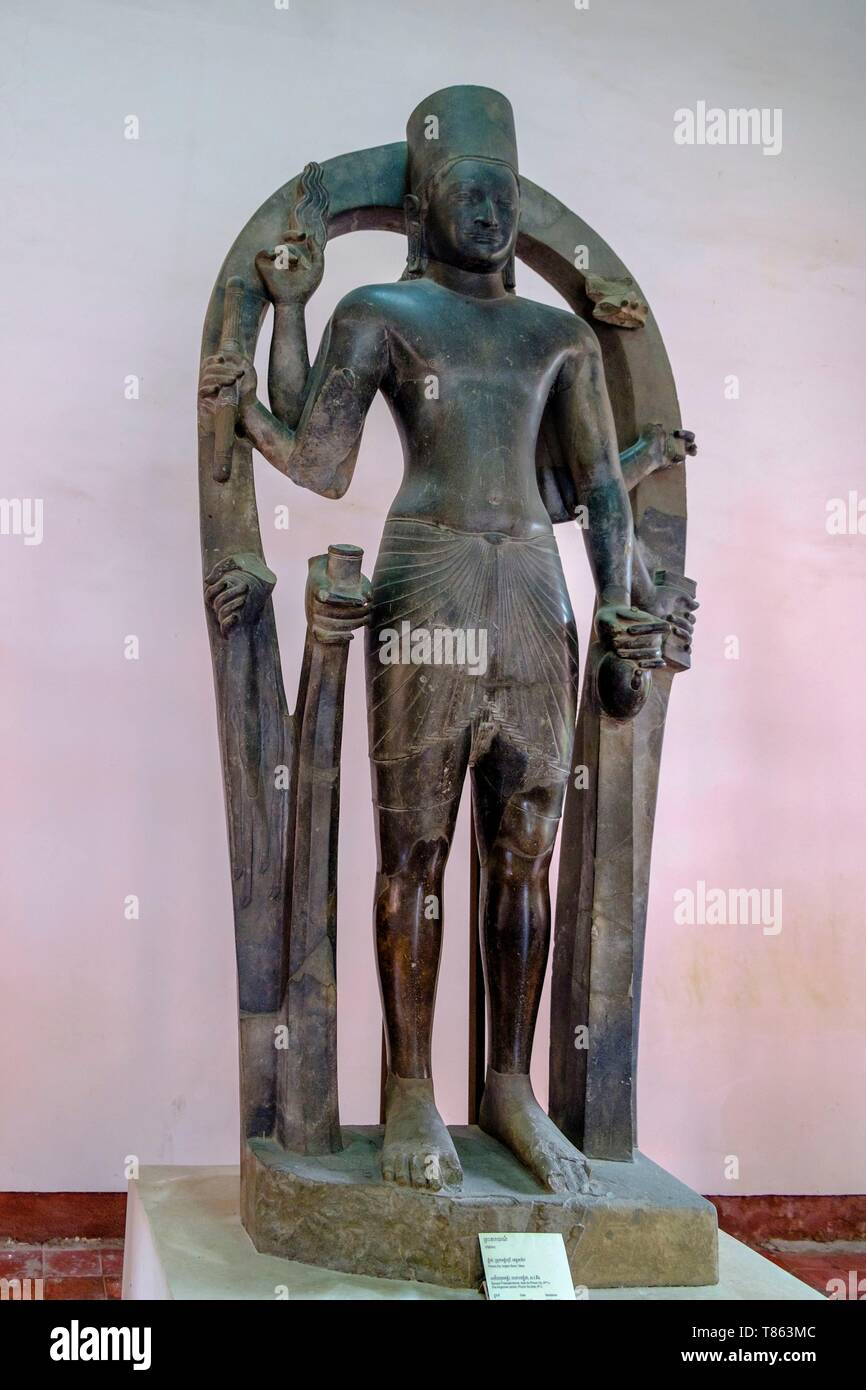 Kambodscha, Phnom Penh, National Museum in der klassischen Khmer Stil, Aufbau von französischen 1917, Vishnu Gott Statue, 6. Stockfoto