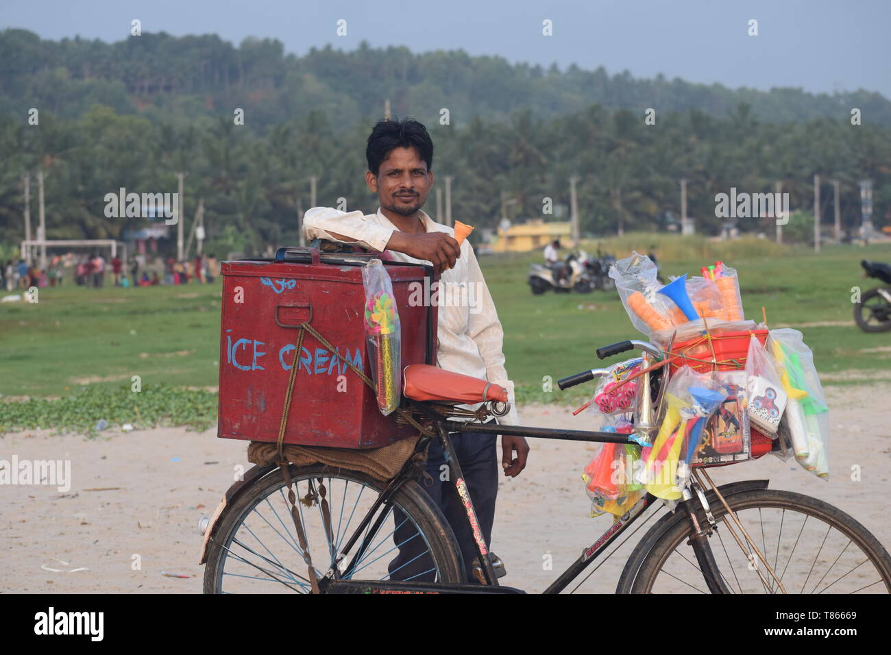 Indische spielzeuge -Fotos und -Bildmaterial in hoher Auflösung – Alamy