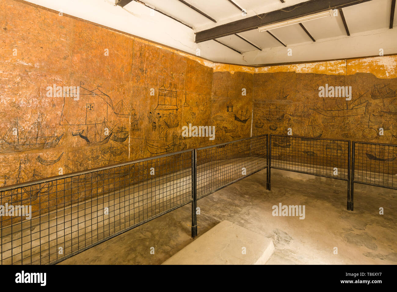 Portugiesische Wandmalereien im Fort Jesus, ein aus dem 16. Jahrhundert portugiesischen Küste fort, die heute ein Museum ist, Mombasa, Kenia Stockfoto