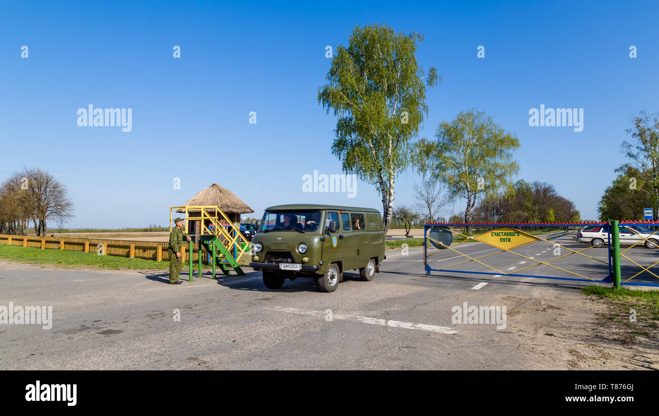 Chojniki, Belarus-Am 26. April 2019: Eintritt in die Sperrzone von Tschernobyl in Belarus mit radioaktiven Fallout in 1986 belastet. Stockfoto