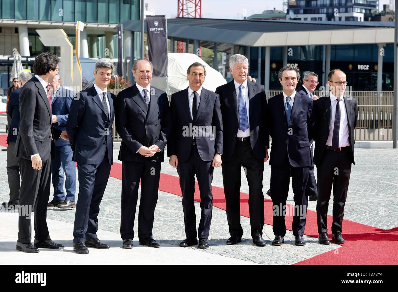 Der italienische Ministerpräsident Giuseppe Conte besucht die Generali Tower Eröffnung am Leben der Stadt in Mailand mit: Marco Sesana, Philippe Donnet, Beppe Sala, Gabriele Galateri di Genola, Attilio Fontana Wo: Mailand, Italien Wann: 09 Apr 2019 Credit: IPA/WENN.com ** Nur für die Veröffentlichung in Großbritannien, den USA, Deutschland, Österreich, Schweiz ** verfügbar Stockfoto