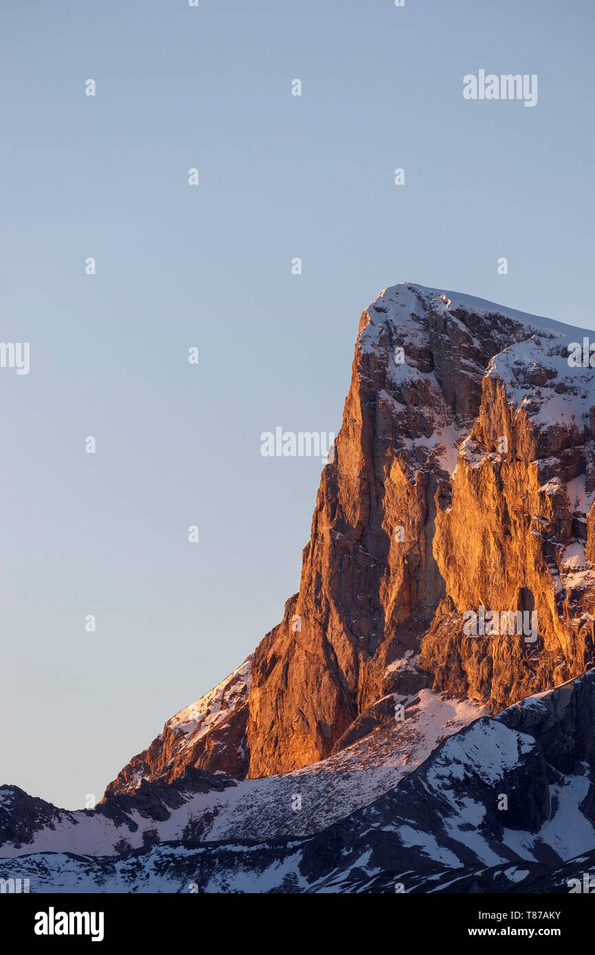 Frankreich, Hautes Alpes, Dévoluy massiv, Saint Etienne en Dévoluy, der Höhepunkt der Bure (2709 m) Stockfoto