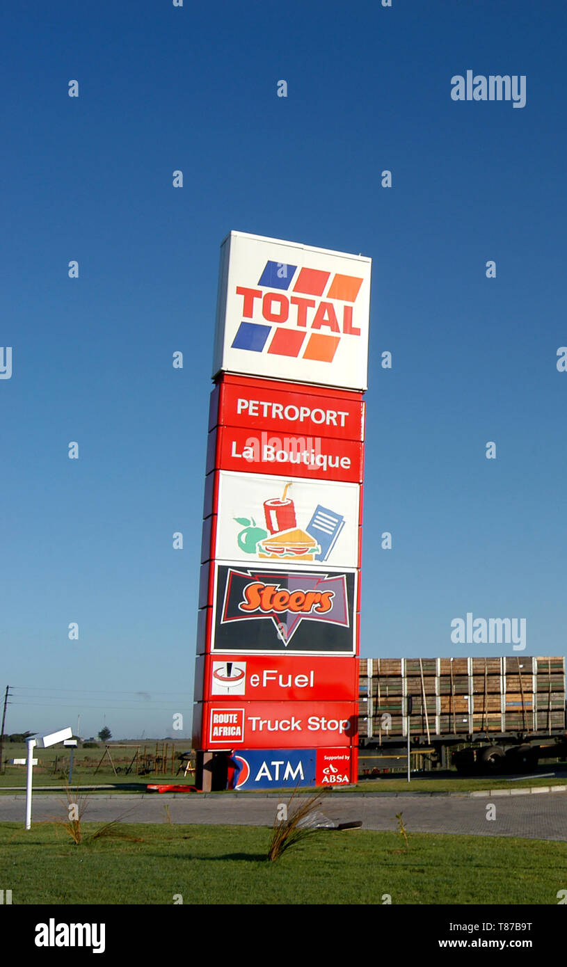Insgesamt petroport Tankstelle, in der Nähe von Mossel Bay, Western Cape, Südafrika Stockfoto