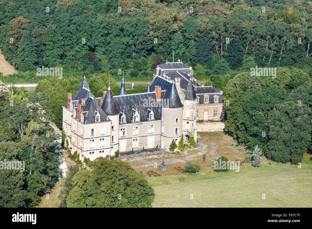 Frankreich, Indre, Villedieu sur Indre, chamousseau Schloss (Luftbild) Stockfoto