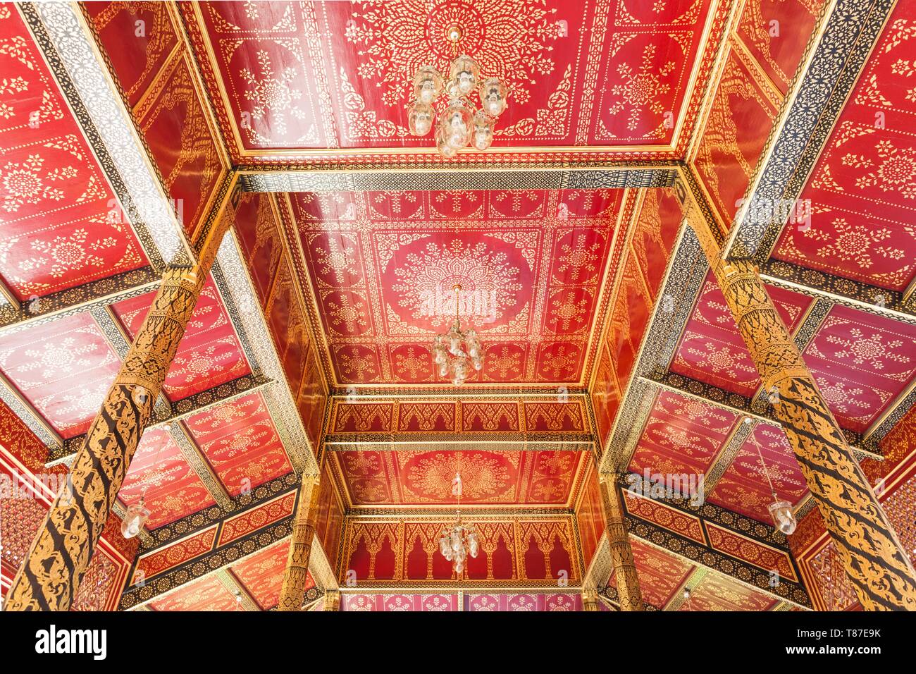 Thailand, Bangkok, das Nationalmuseum in Bangkok, der Samranmukkhamat Pavillon, Decke detail Stockfoto