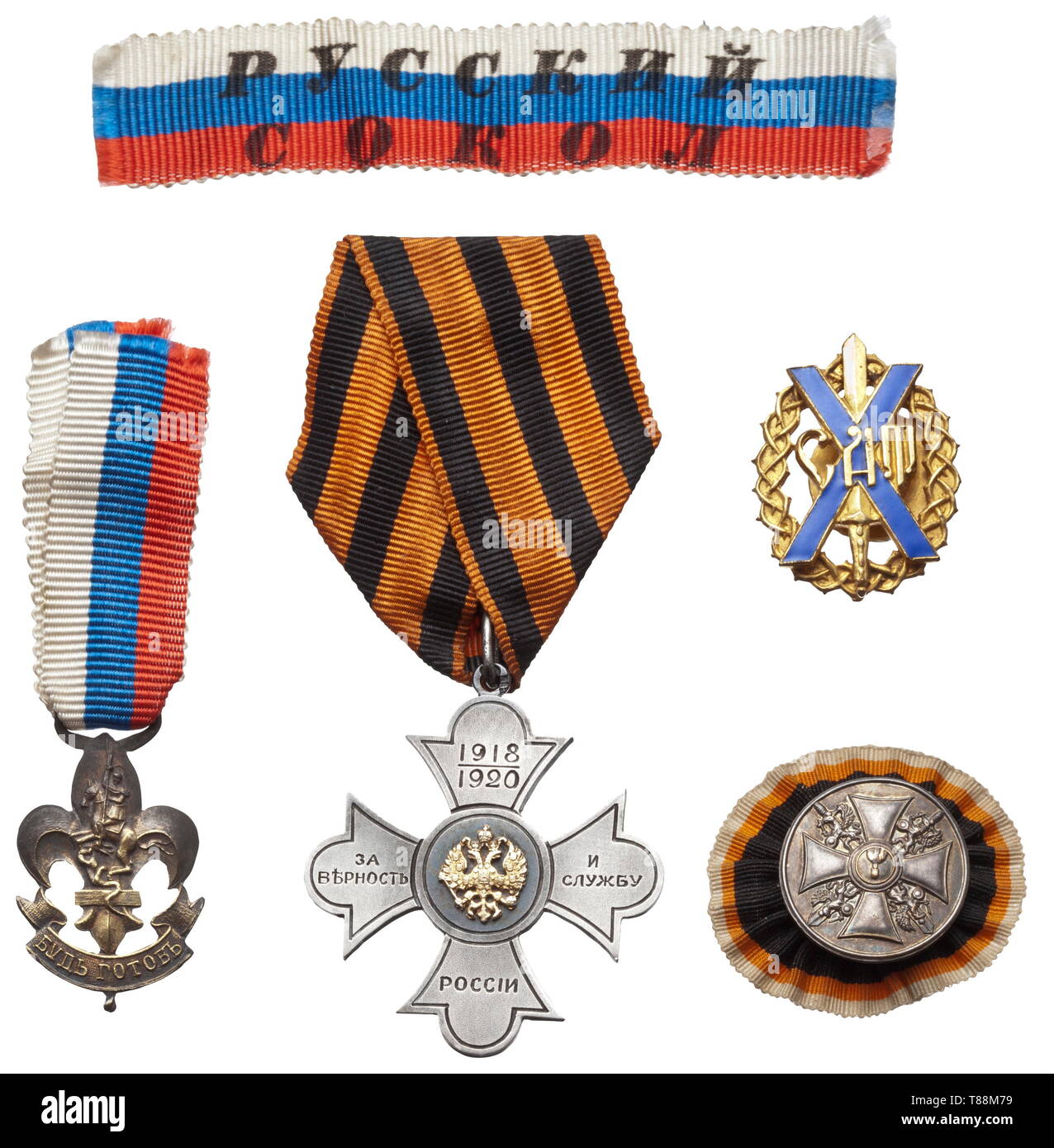 Eine russische Kreuz für Treue und Service 1918-1920 das Kreuz in Silber mit angewandten Russischen Doppeladler aus vergoldetem Silber mit zwei Nieten befestigt. Die Vorderseite trägt die eingravierte Name der Auszeichnung, während umgekehrt die Registrierungsnummer' Nr. trägt 1', und der Name des Trägers "Generalleutnant Glasenapp'. Die Öse trägt die Polnische Stempel '2' für 875 silber Feinheit, ein weiblicher Kopf und ein 'W'. Mit der ursprünglichen fünfeckiger Band des Ordens von St. Andrew. Breite 38,7 mm. Gewicht 11,9 g mit Band. Diese kaum bekannte Dekoration von t 20 ce, Additional-Rights - Clearance-Info - Not-Available Stockfoto
