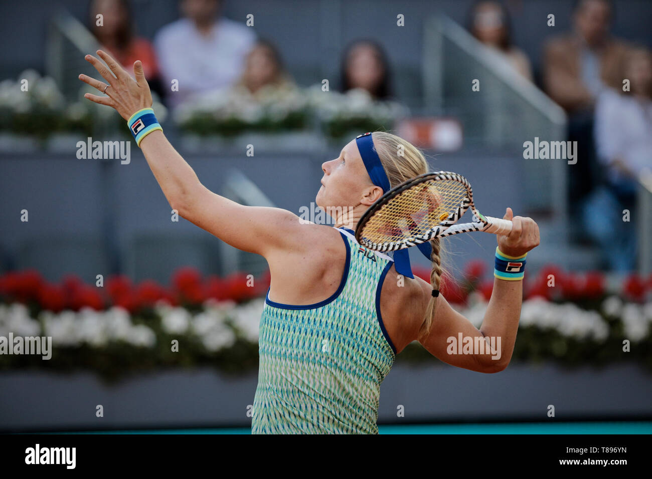 Kiki Bertens der Niederlande in Aktion gegen Simon Halep von Rumänien während der Mutua Madrid Open Masters Match am Tag acht bei Caja Magica in Madrid, Spanien. Kiki Bertens beat Simona Halep. Stockfoto