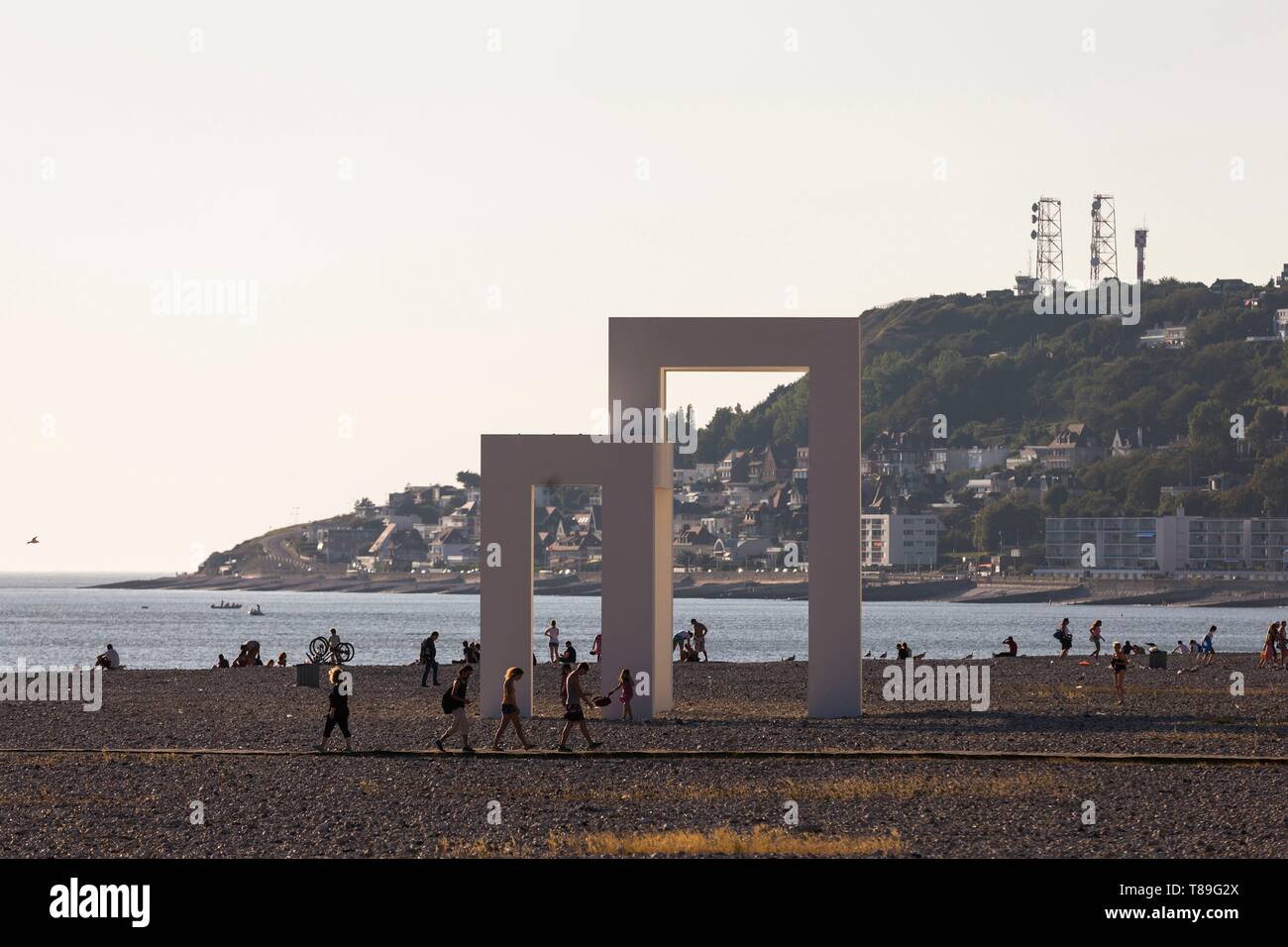 Frankreich, Seine Maritime, Le Havre als Weltkulturerbe von der UNESCO, am Strand mit Blick auf das Meer des monumentalen Werkes bis # 3 von Lang und Baumann Stockfoto