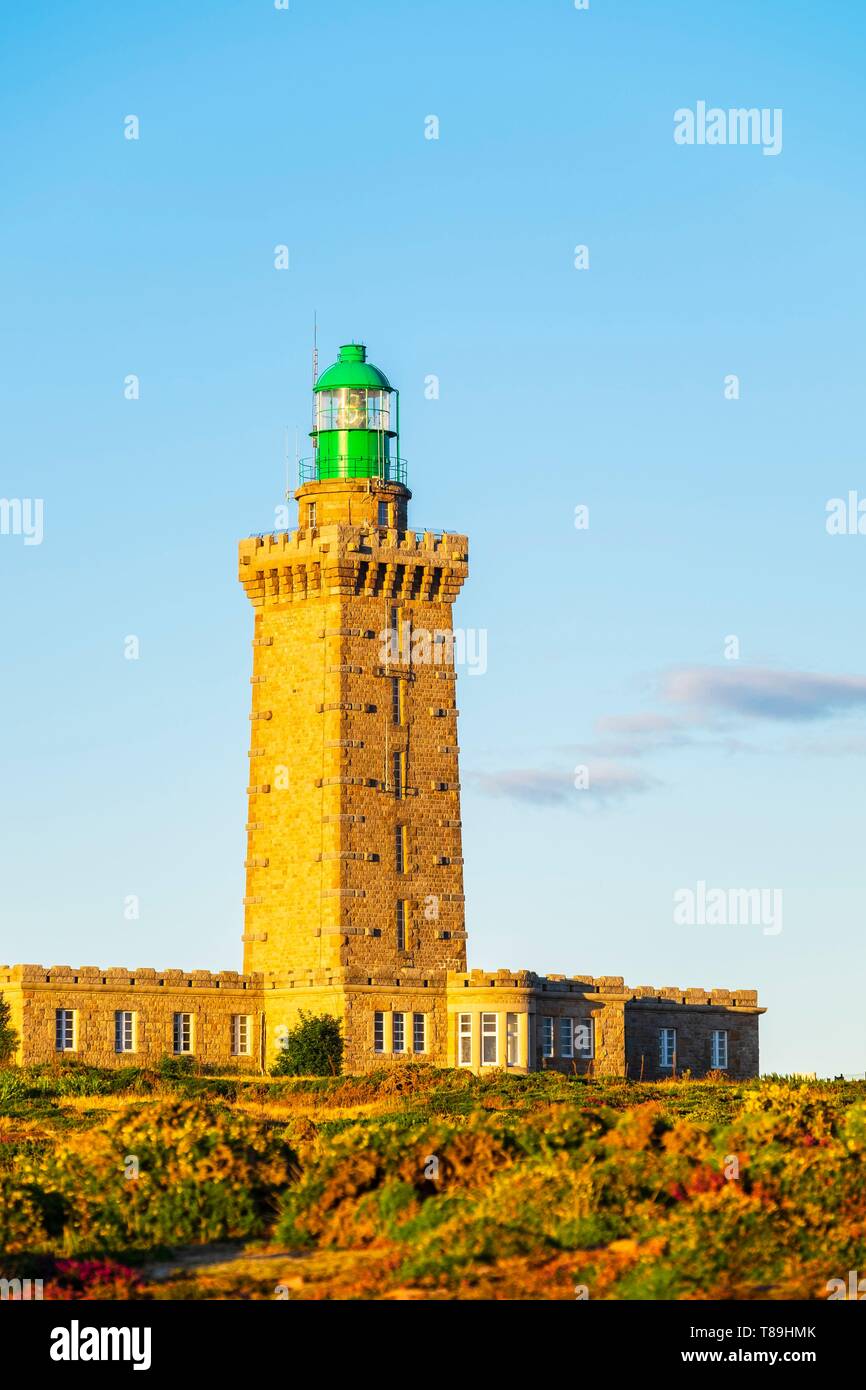 Frankreich, Cotes d'Armor Plevenon, Frehel Cape und einer der Leuchttürme Stockfoto