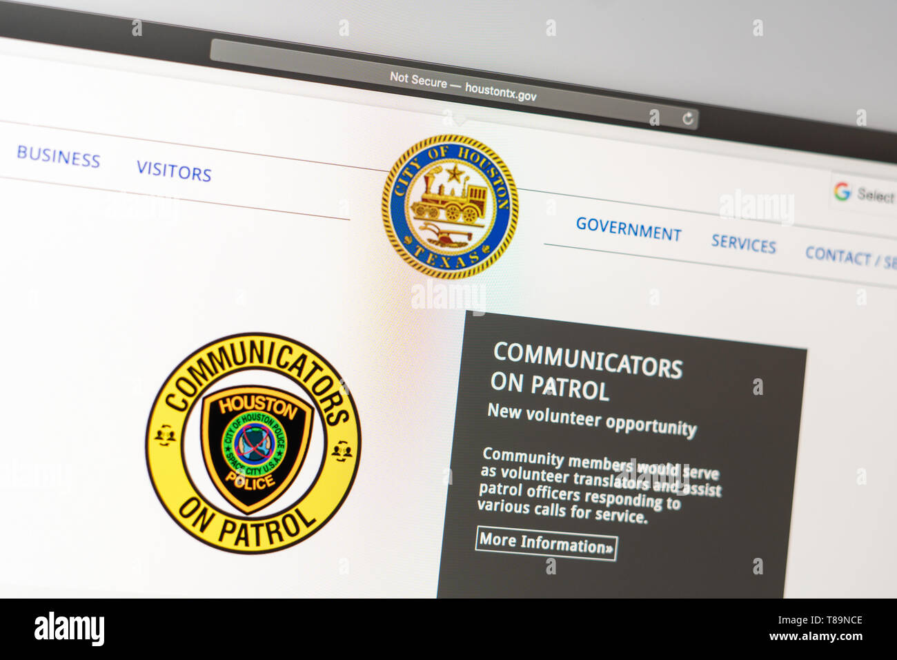 Miami/USA, 05.11.2019: Houston Police Department Website Homepage. In der Nähe von Polizei Dept Logo. Kann als illustrative für Nachrichtenmedien oder othe verwendet werden. Stockfoto