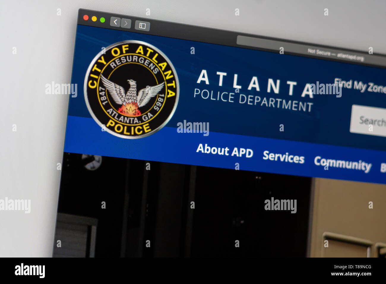 Miami/USA, 05.11.2019: Atlanta Police Department Website Homepage. Nahaufnahme des APD Logo. Kann als illustrative für Nachrichten Medien oder anderen websit verwendet werden. Stockfoto