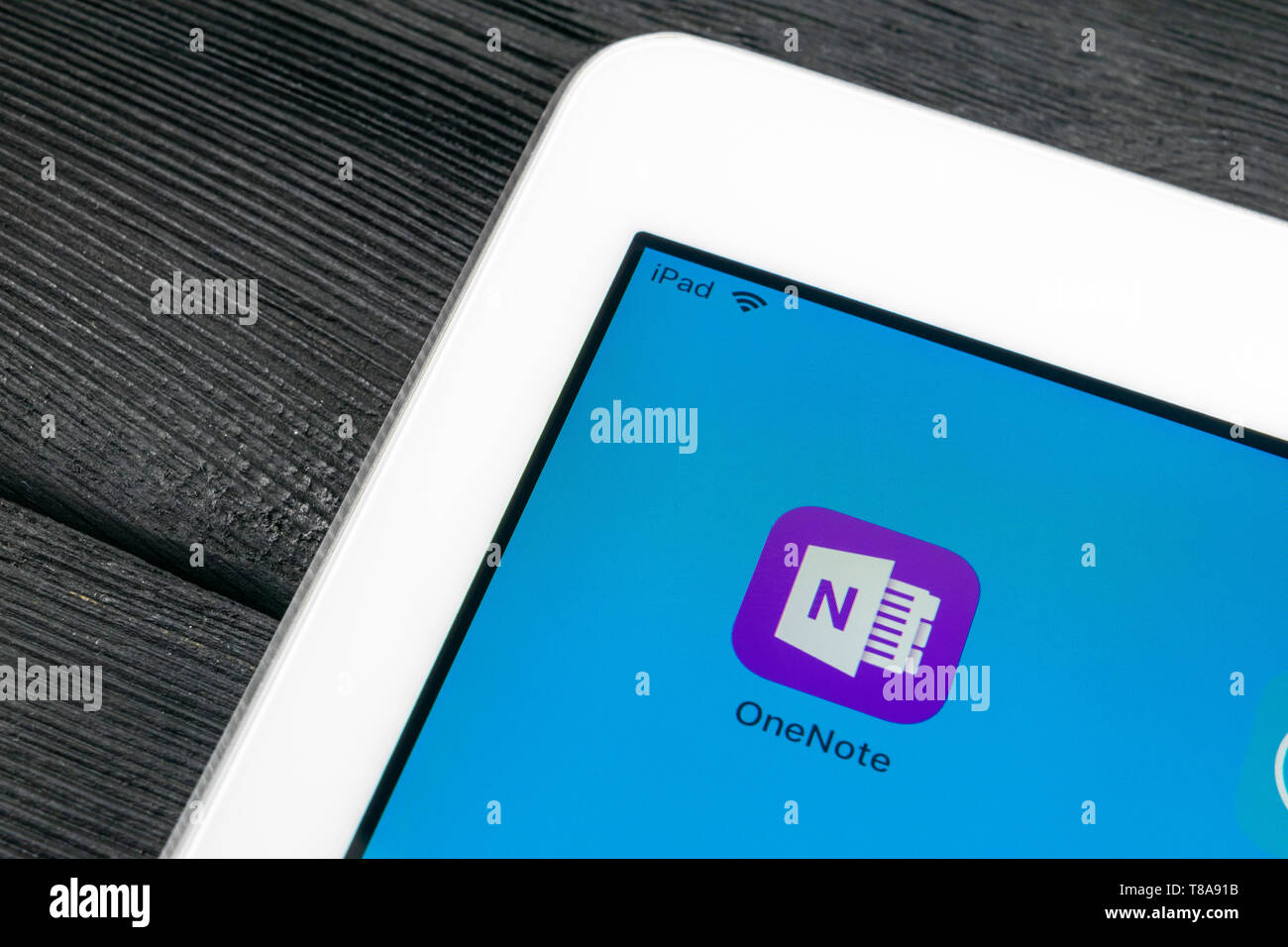 Sankt-Petersburg, Russland, Juli 6, 2018: Microsoft OneNote office Symbol auf Apple iPad pro-close-up. Microsoft eine Note App Symbol. Micr Stockfoto