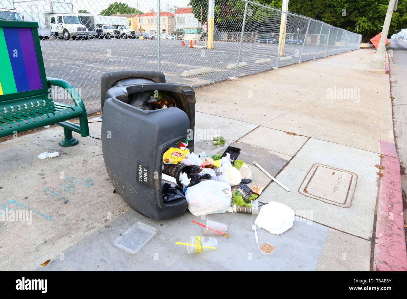 Los Angeles, Kalifornien: Blick von Müll auf der Straße Stockfoto