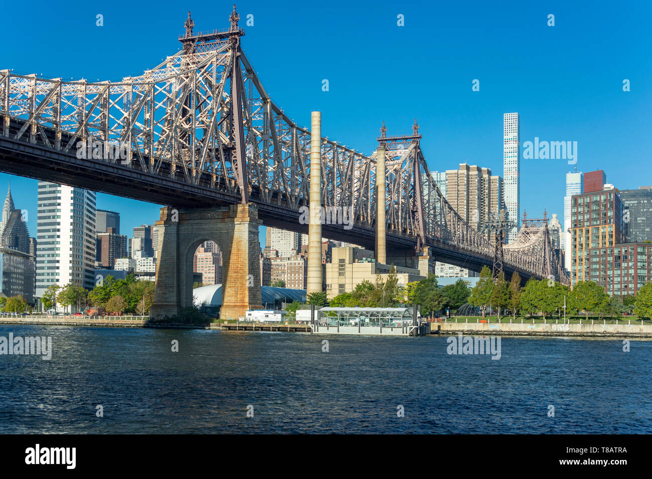 ED Koch Queensborough Bridge die Skyline von Midtown East River in Manhattan NEW YORK CITY USA Stockfoto