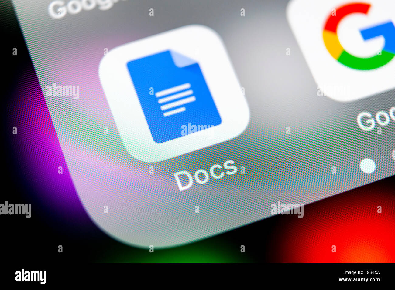 Sankt-Petersburg, Russland, 16. August 2018: Google Docs Symbol auf dem Apple iPhone X Bildschirm des Smartphones. Google Docs Symbol. Soziales Netzwerk. Social med Stockfoto