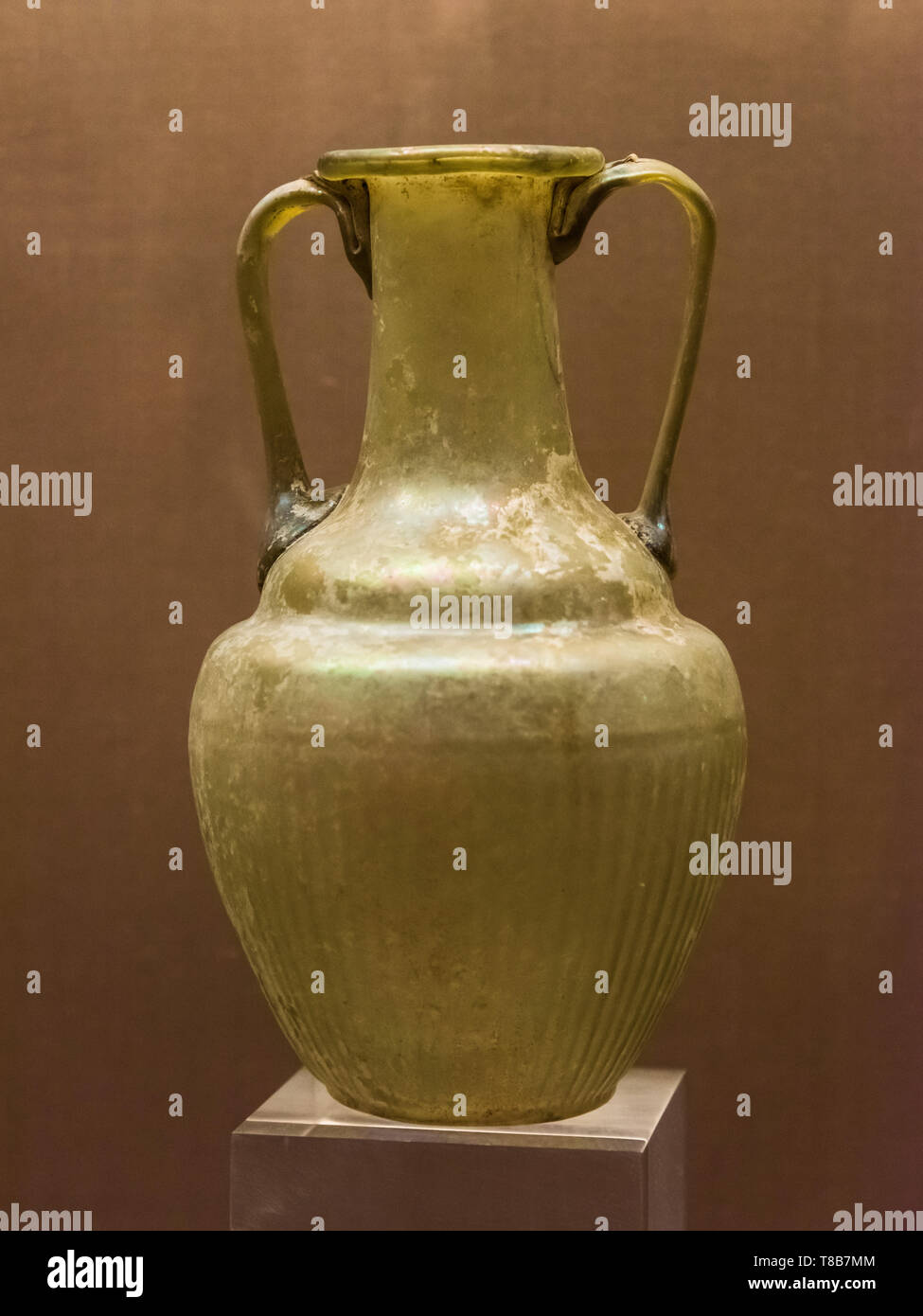 Römische Glas Vase, Archäologisches Museum, Neapel, Italien Stockfoto