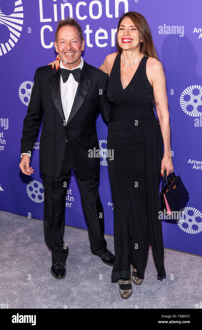 New York, NY - 29. April 2019: Simon Kirke und Maria Angelica besuchen Film Society des Lincoln Center zum 50-jährigen Jubiläum Gala in der Alice Tully Hall Stockfoto