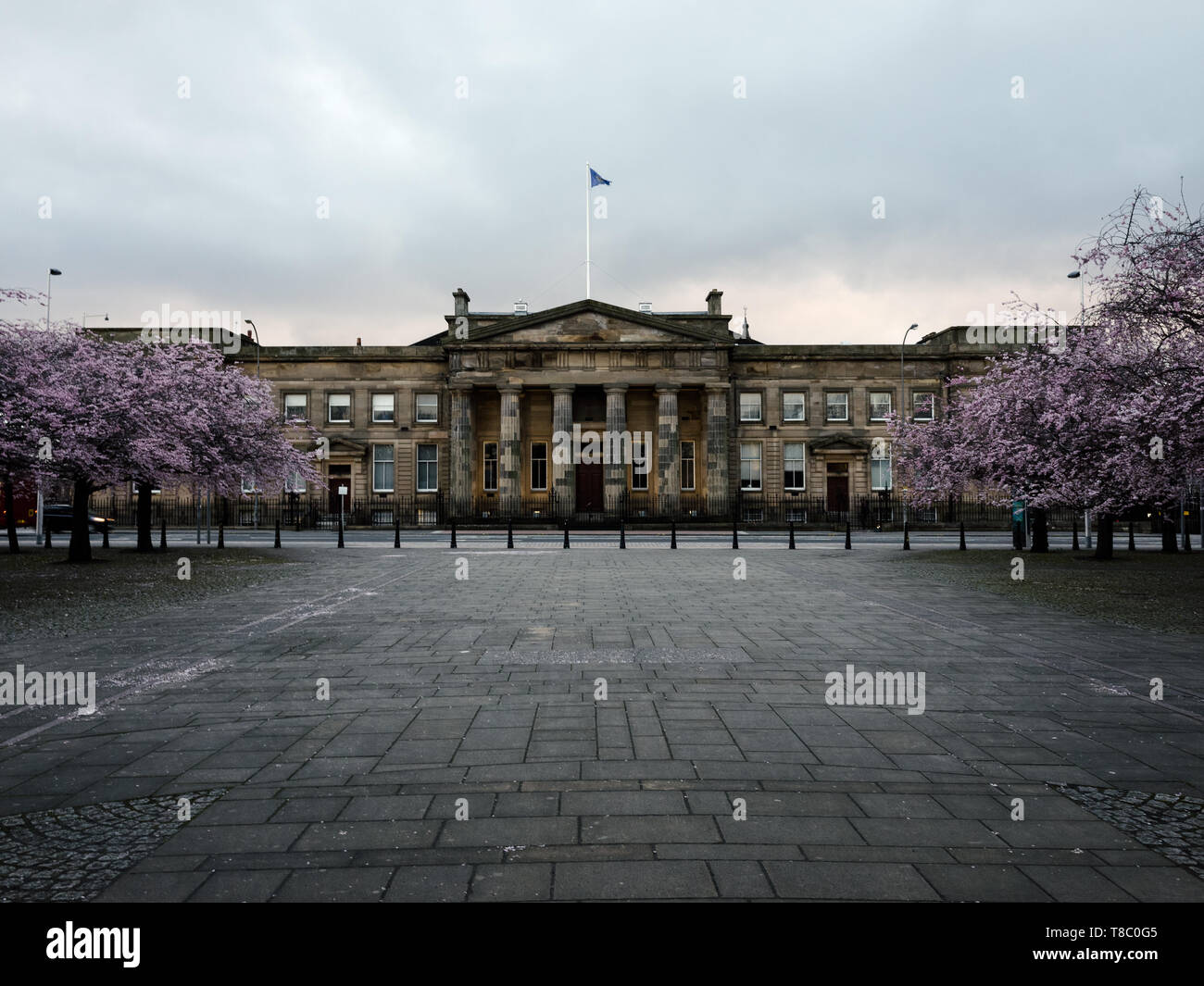 Glasgow High Court von Justiciary ab Glasgow Green gesehen. Stockfoto