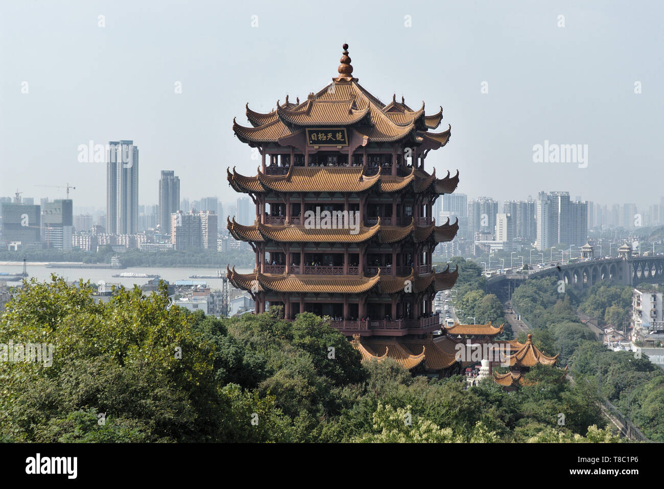 Blick auf Yellow Crane Tower in Wuhan, Provinz Hubei, China Stockfoto