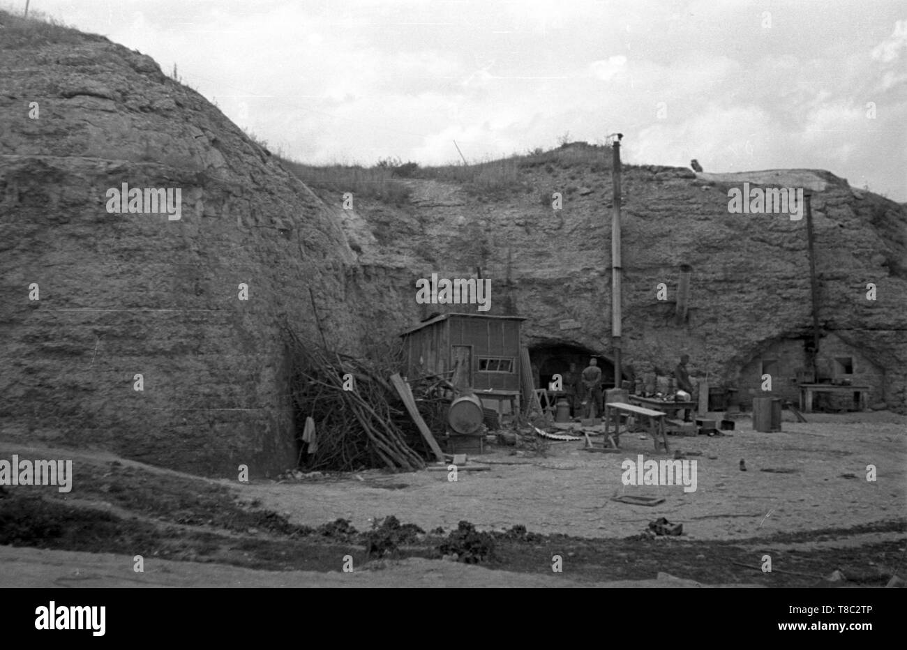 2. Weltkrieg in Europa - Bunker im Gebrauch der deutschen Wehrmacht // 2. Weltkrieg in Europa - Bunker von der Germay Armee/Wehrmacht/Heer verwendet Stockfoto