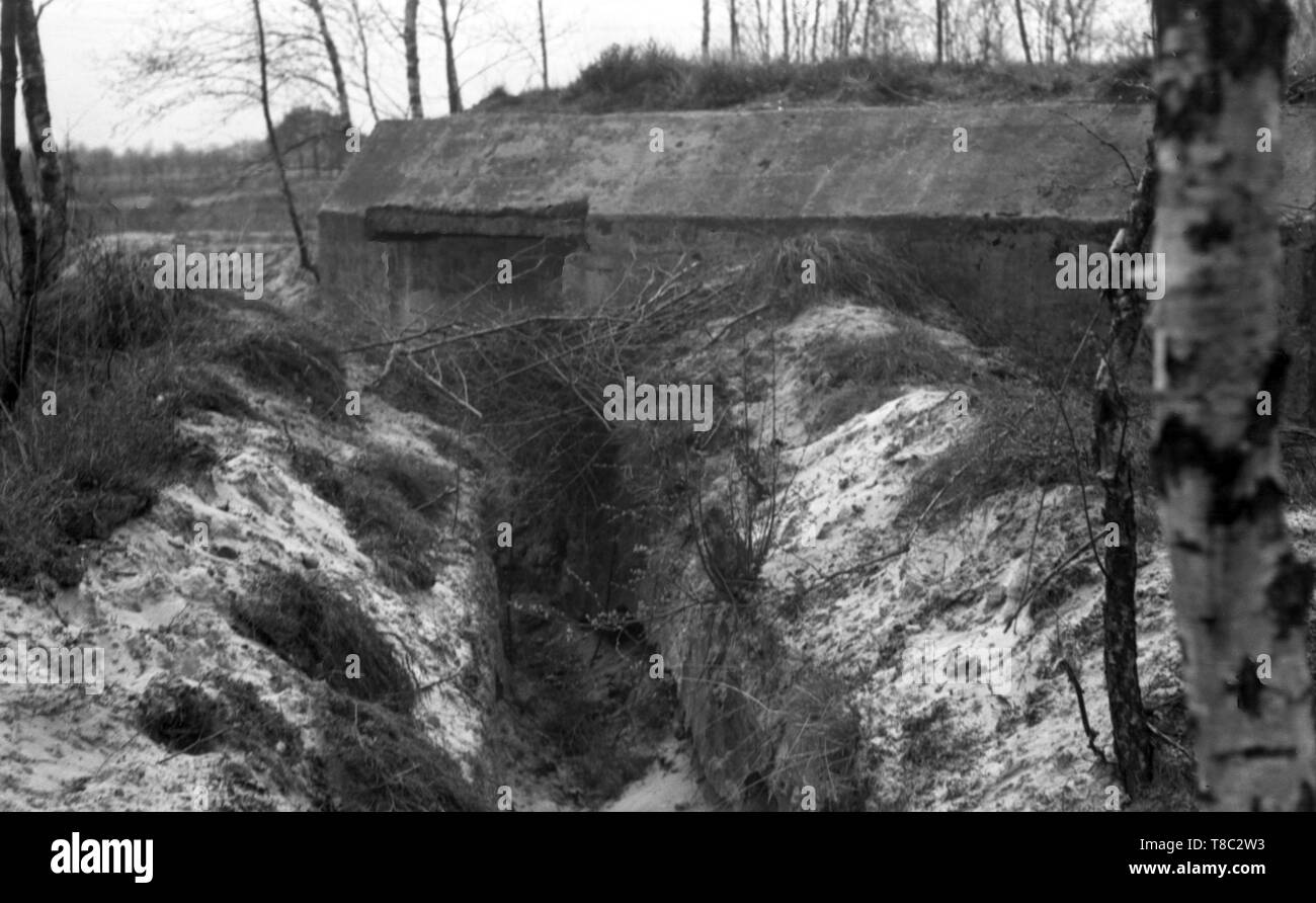 2. Weltkrieg in Europa - Bunker im Gebrauch der deutschen Wehrmacht // 2. Weltkrieg in Europa - Bunker von der Germay Armee/Wehrmacht/Heer verwendet Stockfoto