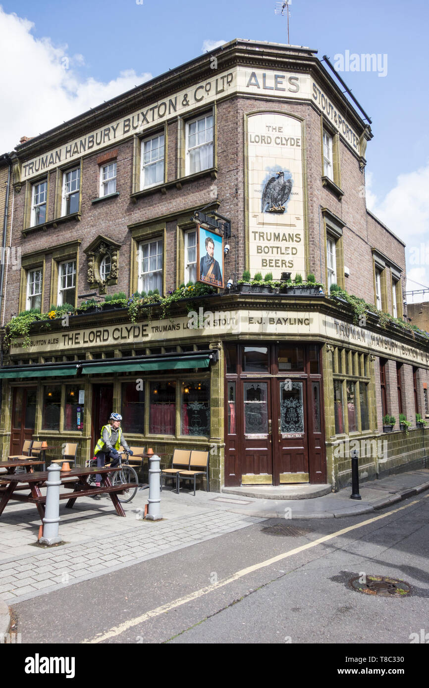 Das Äußere der Herr Clyde Public House, Clennam Street, Southwark, London SE1, UK Stockfoto