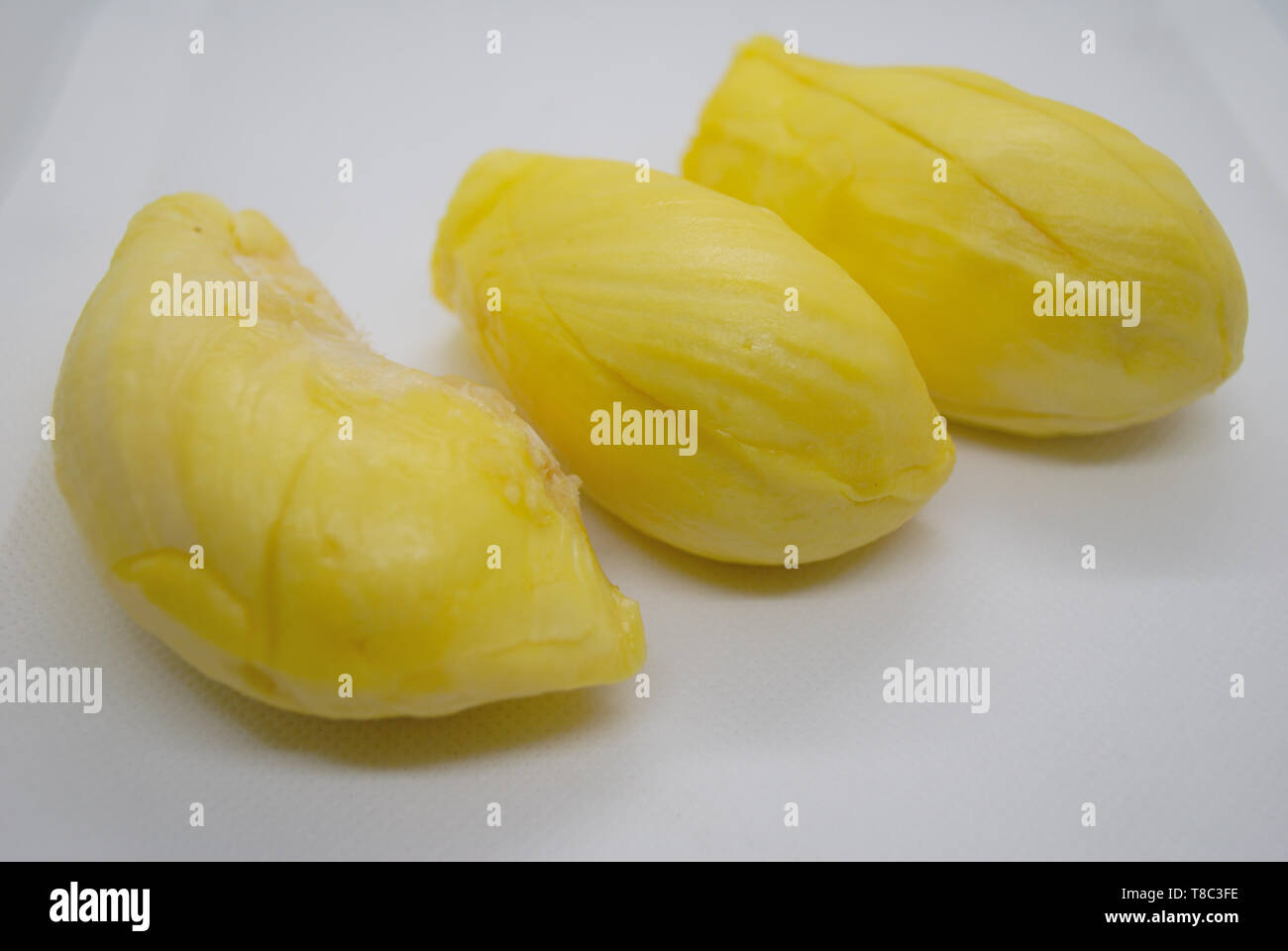 Gelbe durian auf weißem Hintergrund Reif Stockfoto