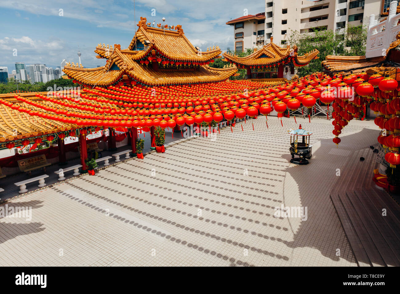Thean Hou Tempel mit Laternen für das Chinesische Neue Jahr, Kuala Lumpur, Malaysia eingerichtet Stockfoto