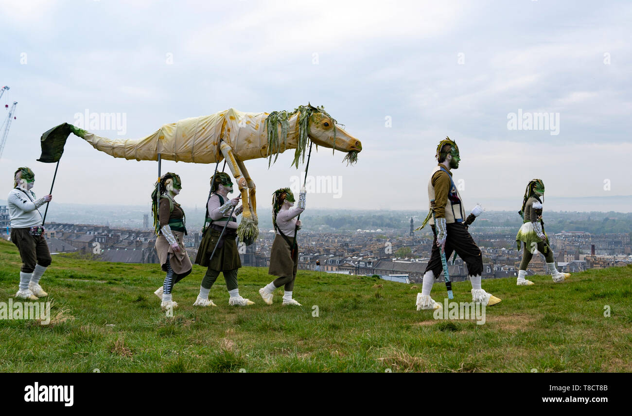 Beltane Festival Darsteller auf dem Calton Hill, Edinburgh, Schottland, Großbritannien Stockfoto