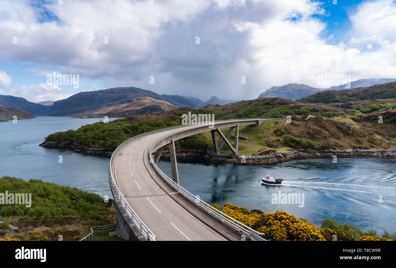 Kylesku Brücke an der Nordküste 500 Autowanderstraße in Sutherland, Highland, Schottland, UK Stockfoto